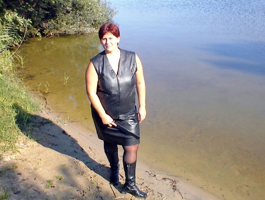 Outdoor lakeside ...