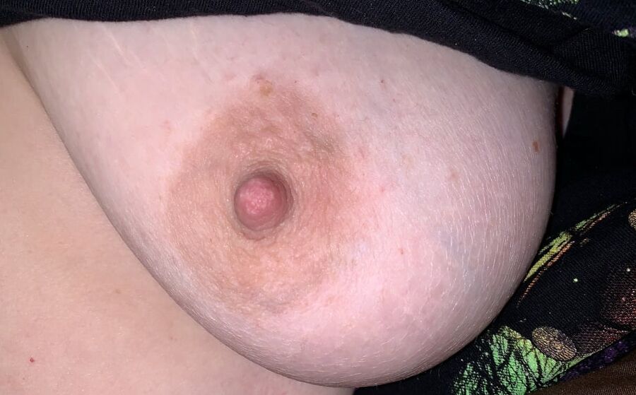 Nipples that beg to be sucked!