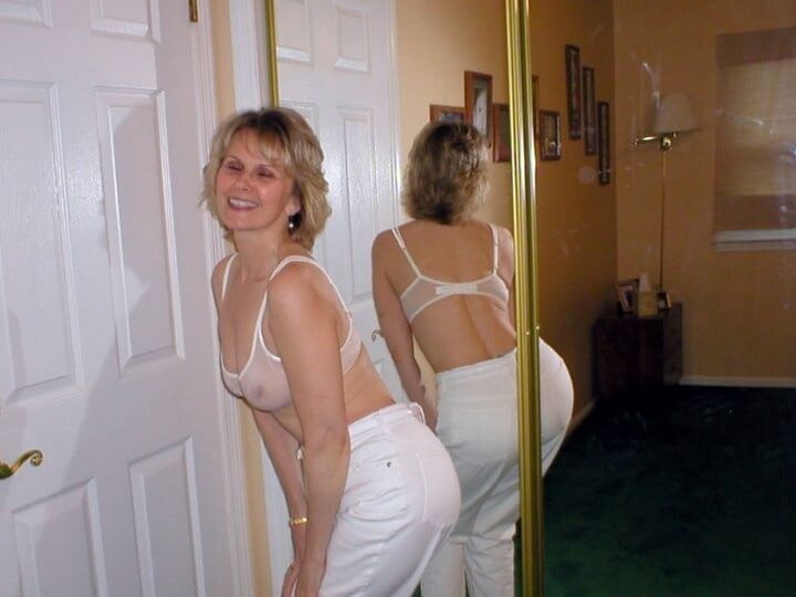 Milf Jeannie