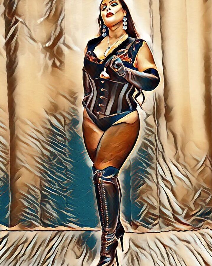 Mistress Ezada Sinn