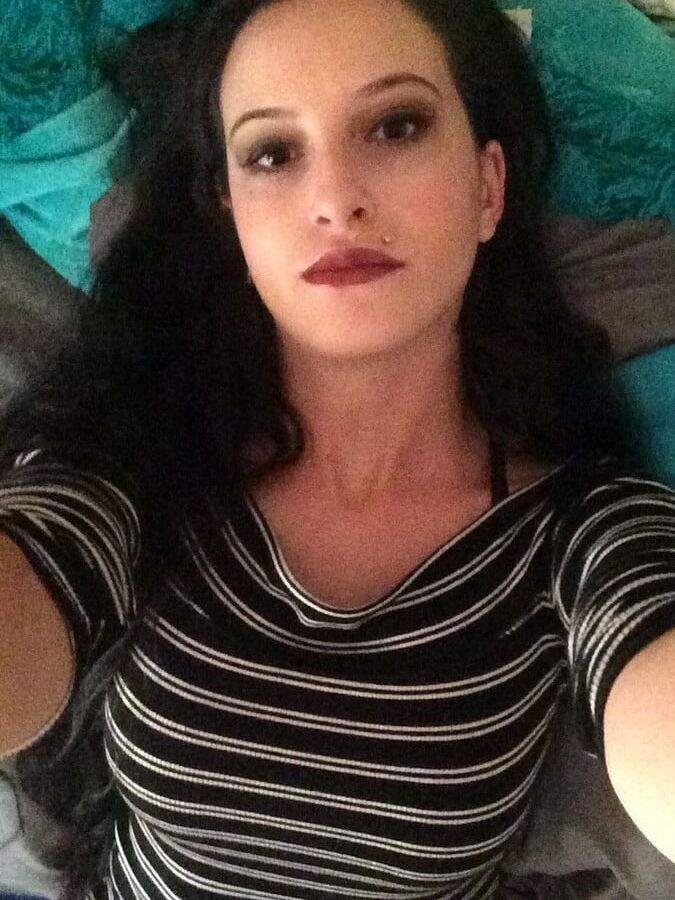 Nerdy babe