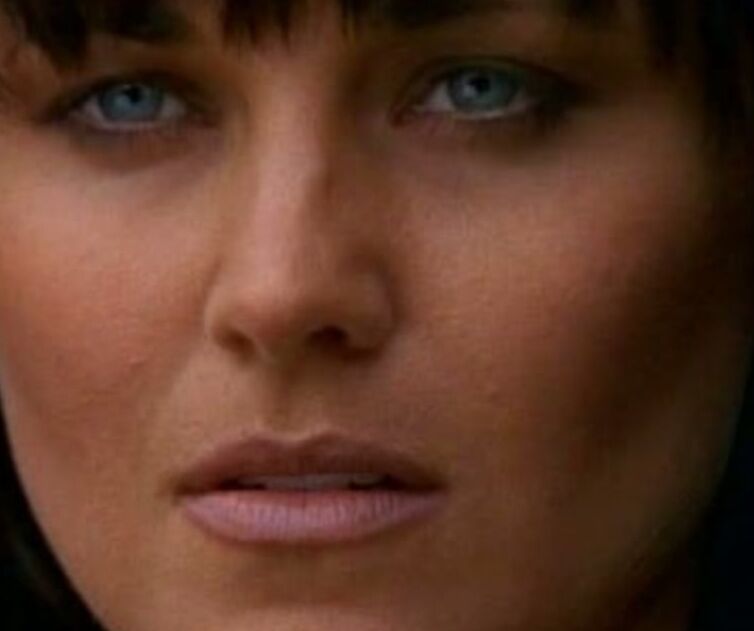 Lucy Lawless