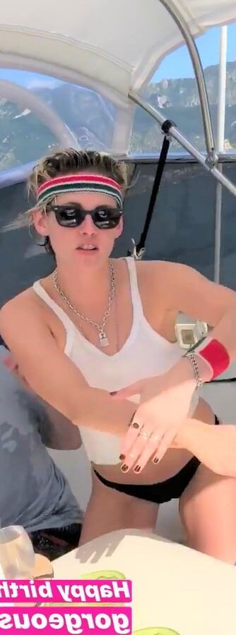 Kristen Stewart why am i so obsessed?