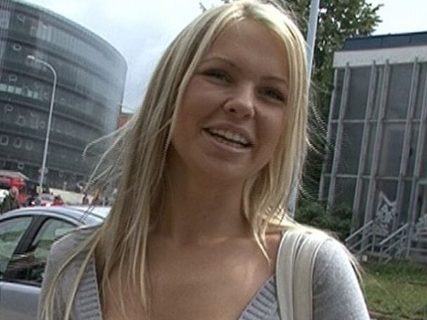Waitress earns extra money