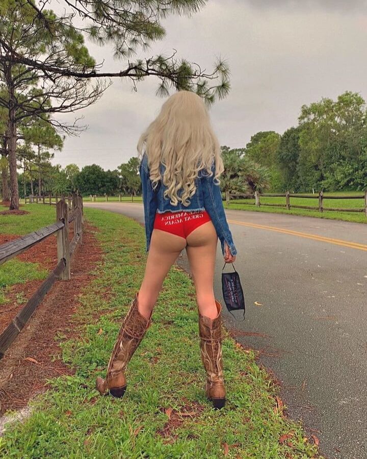Florida Babe For Trump