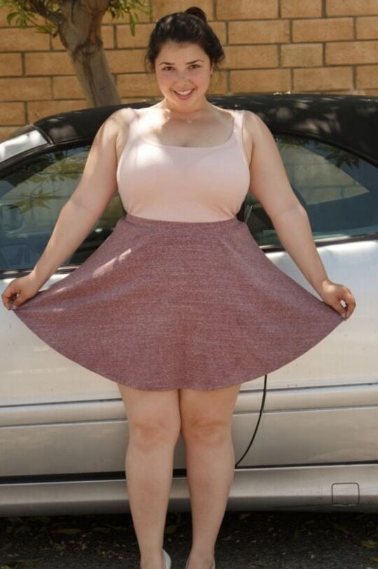 Bbw mix (Dressed young women)