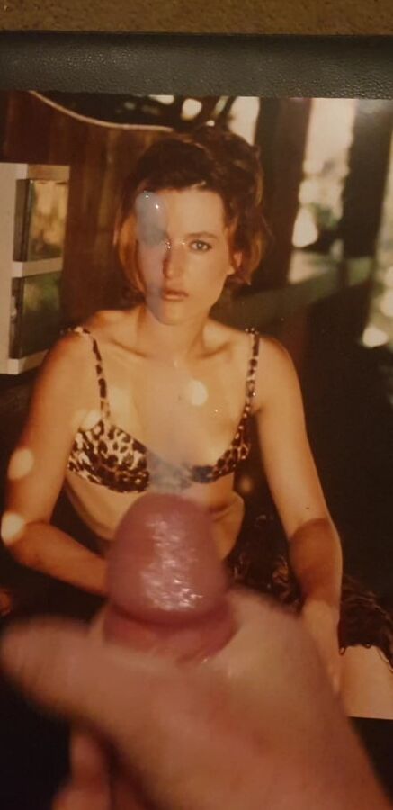 Gillian Anderson