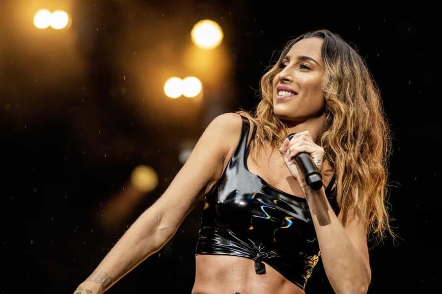 Medina in PVC top