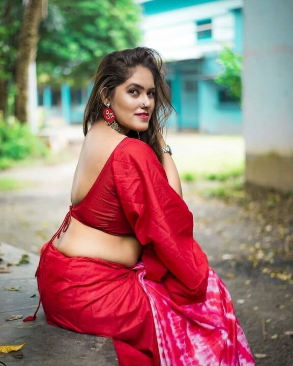 FOR BENGALI LOVERS NON NUDE