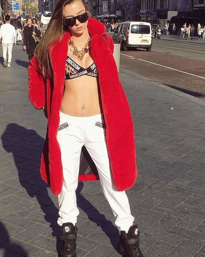DJette gabber sexy girls hardcore techno