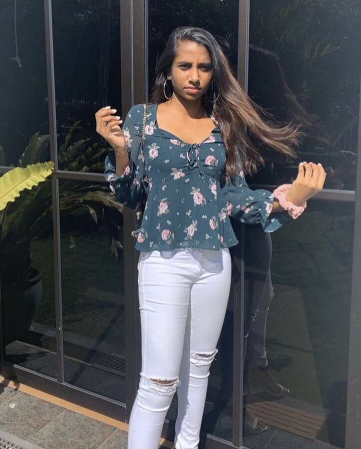 Karissaa, A Sexy Slutty Bitchy Hoe is getting Exposed!