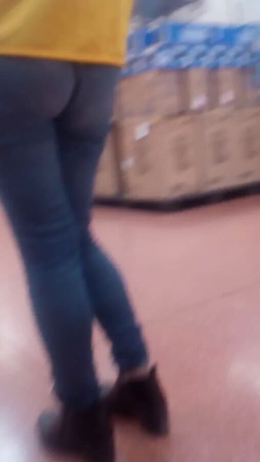 COME CULO EMPLEADA WALMART