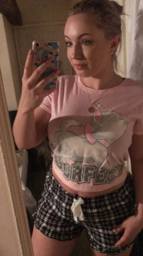 Blonde Slut Gabriella