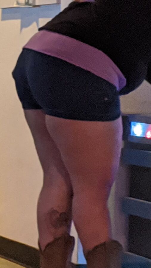 Big booty big legs Slut