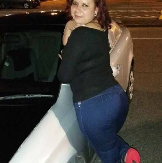 angeline zavala culona caderona ass pata de camello