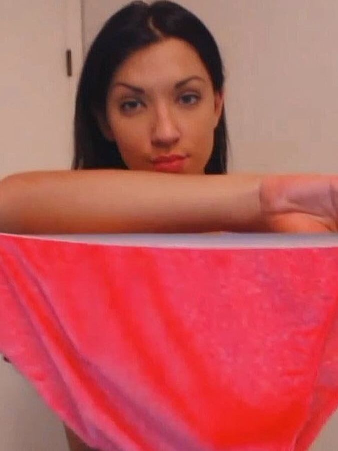 Dumb Panty Pigs. Dumme Panty Schlampen