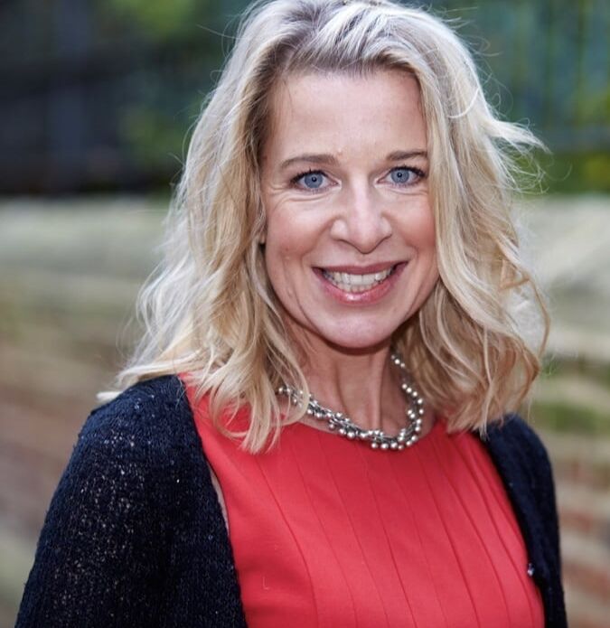 Cum For Stuck Up MILF Slut Katie Hopkins Wank Bank