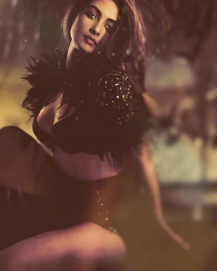 RIYA SEN