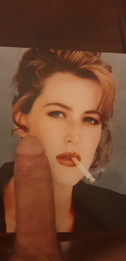 Gillian Anderson