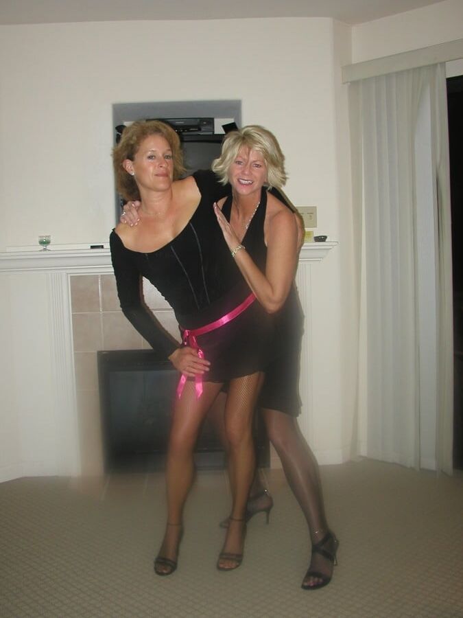 Leslie, Mature SlutWife, Girl Girl Action!