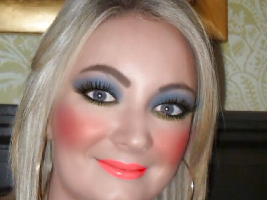 Slutty makeup