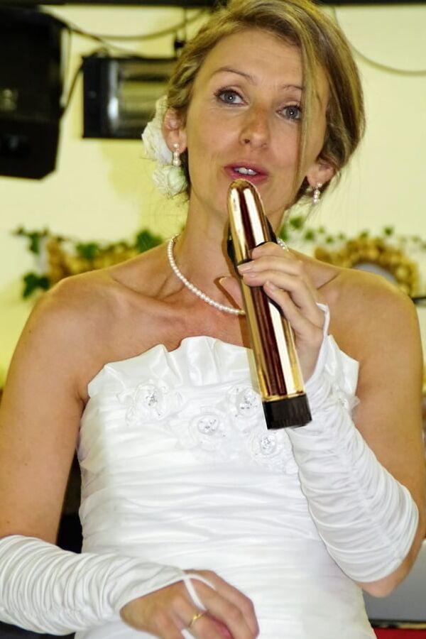 Blonde MILF Next Door