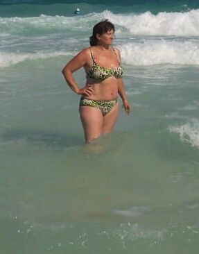 Yummy mature women!!!!!!!!