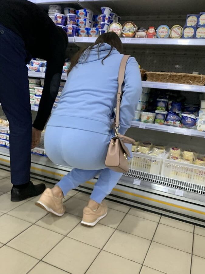 Mmm hot ass mature