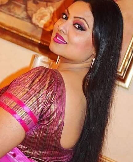 FOR BENGALI LOVERS NON NUDE