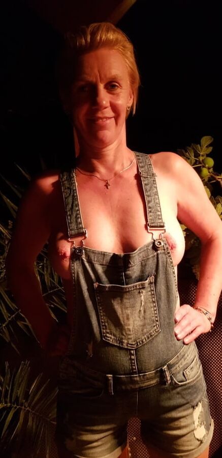 Mature German Slut Exposed