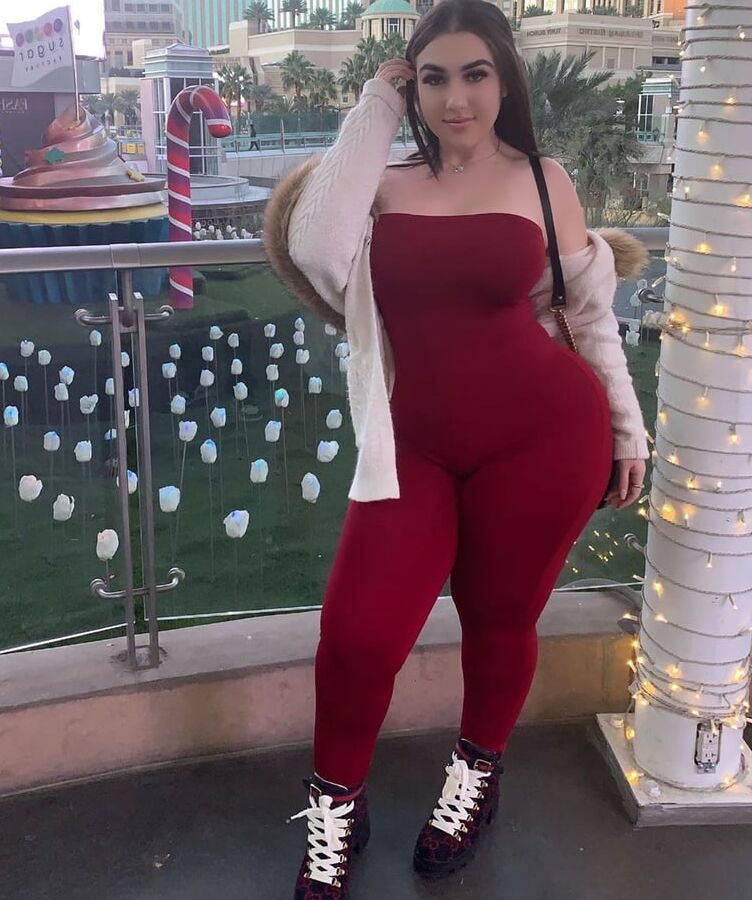 Thick Arab Slut Bbw Big Tits Big Ass