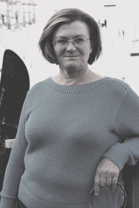 Yummy mature women!!!!!!!!
