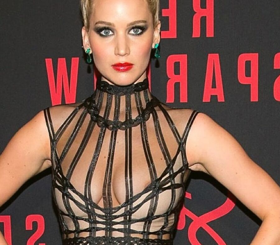 Jennifer Lawrence downblouse feb