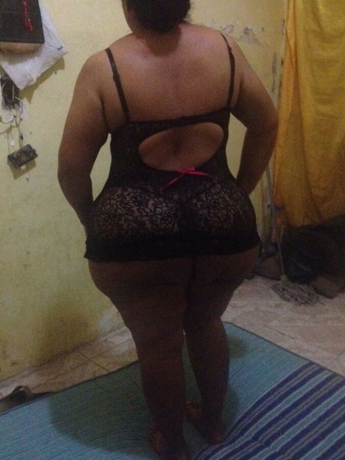 Mature Latin slut