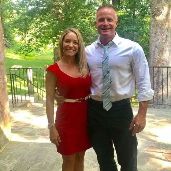 AMATEUR BLOND MILF