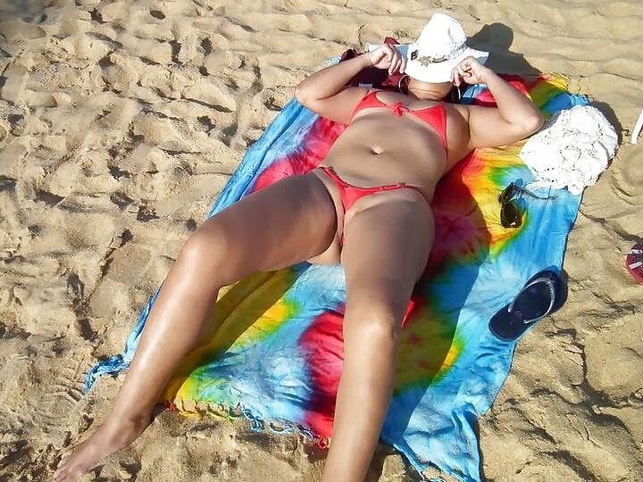 Sexy matures at the beach