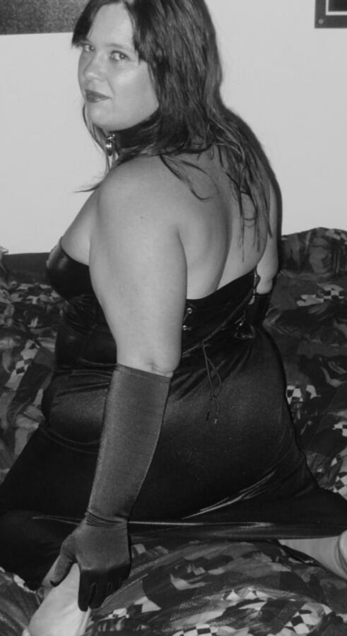 Latex-dress
