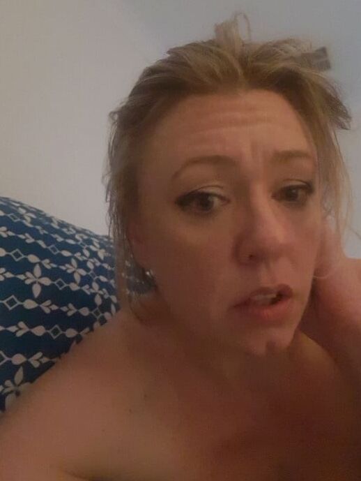 im such a dumb slut!