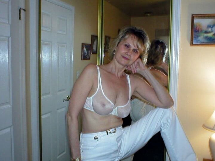 Milf Jeannie