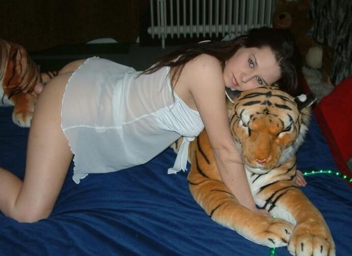 brunette nylon