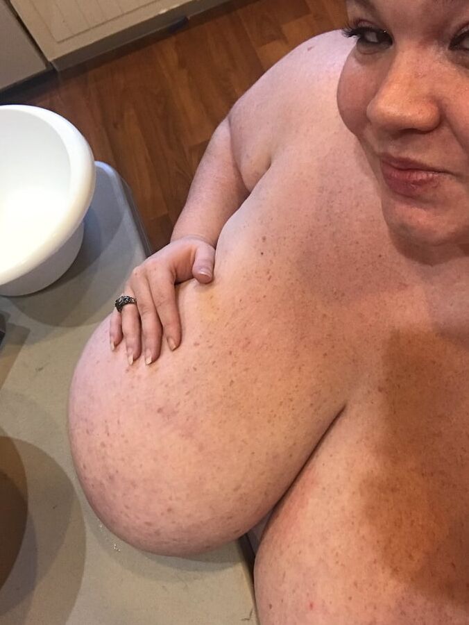 LEXXXI LUXE BIG BOOOBBS