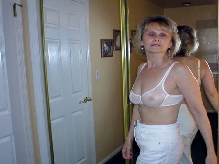 Milf Jeannie
