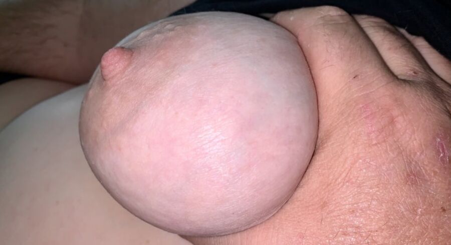 Nipples that beg to be sucked!
