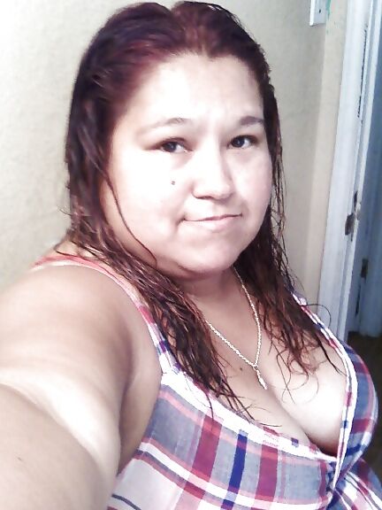 La puta de Alexxxa Milf jugando billar