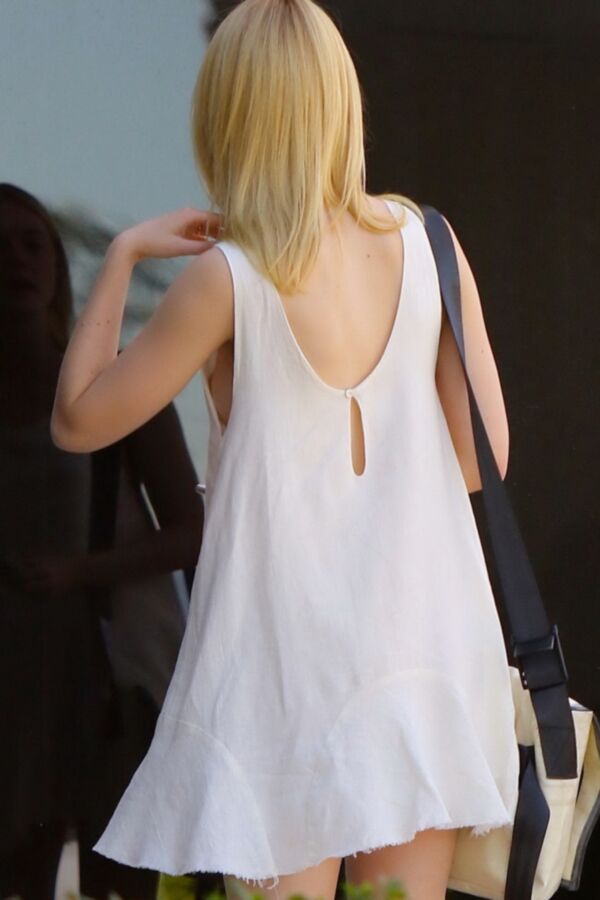 ELLE-FANNING (RUDE AND NUDE)SG