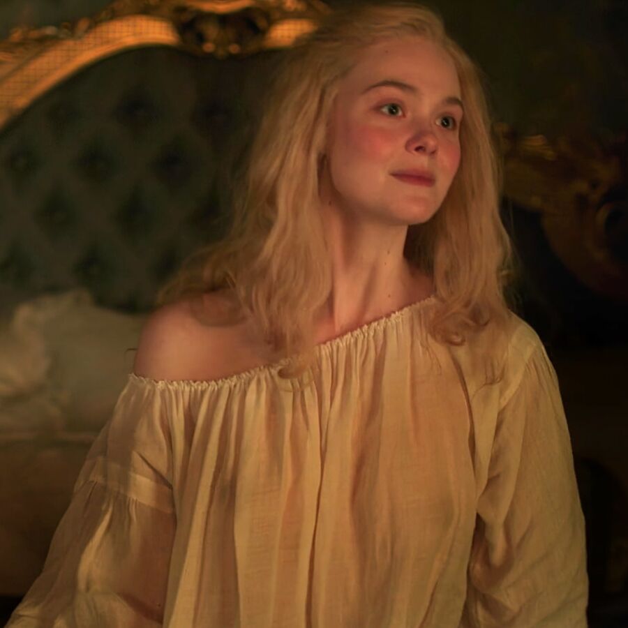 ELLE-FANNING (RUDE AND NUDE)SG