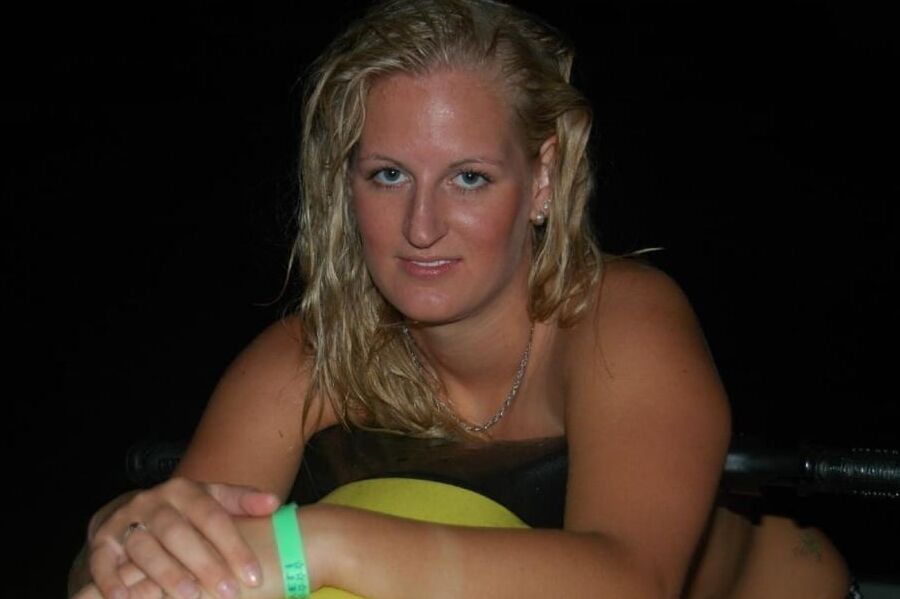 AM Wife at the Beach
