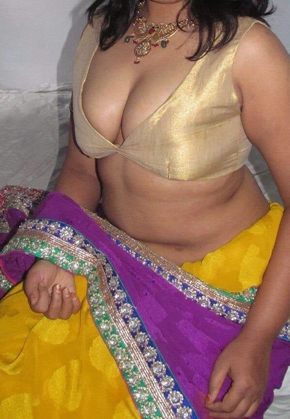 Sexy Indian women in sarees