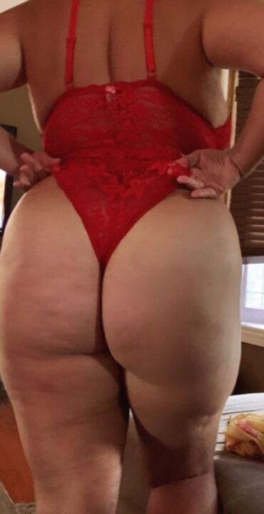 Snevla in red