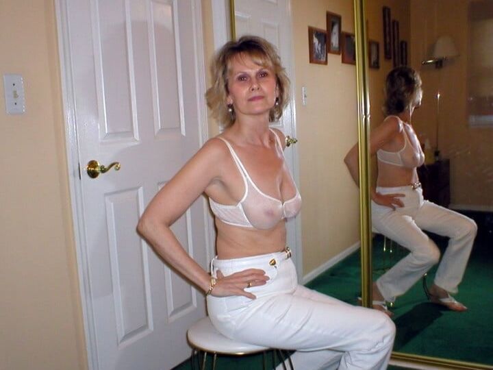 Milf Jeannie